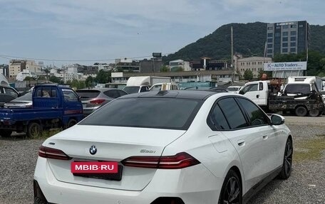 BMW 5 серия, 2023 год, 6 600 000 рублей, 2 фотография