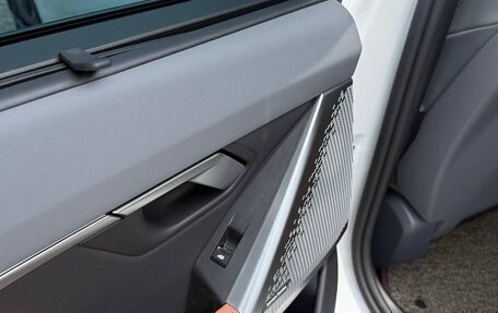 BMW 5 серия, 2023 год, 6 600 000 рублей, 13 фотография