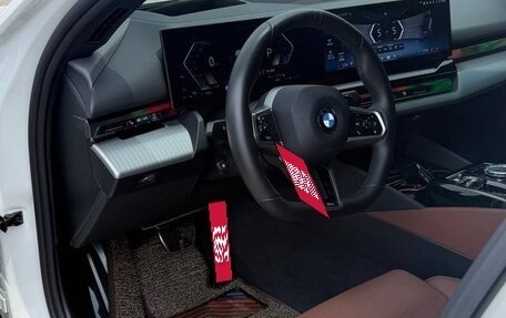 BMW 5 серия, 2023 год, 6 600 000 рублей, 7 фотография