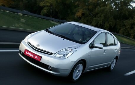 Toyota Prius, 2005 год, 650 000 рублей, 1 фотография