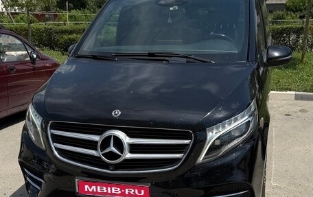 Mercedes-Benz V-Класс, 2018 год, 5 000 000 рублей, 1 фотография