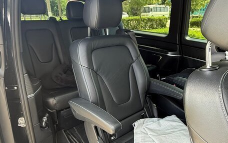 Mercedes-Benz V-Класс, 2018 год, 5 000 000 рублей, 10 фотография