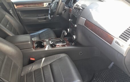 Volkswagen Touareg III, 2008 год, 1 500 000 рублей, 12 фотография