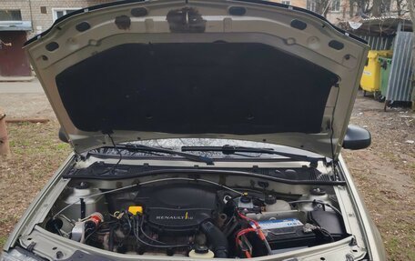 Renault Logan I, 2011 год, 450 000 рублей, 3 фотография