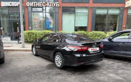 Toyota Camry, 2021 год, 2 750 000 рублей, 5 фотография