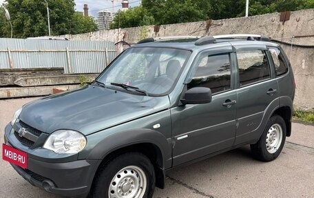 Chevrolet Niva I рестайлинг, 2014 год, 465 000 рублей, 3 фотография