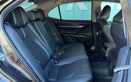 Toyota Camry, 2021 год, 3 099 000 рублей, 7 фотография