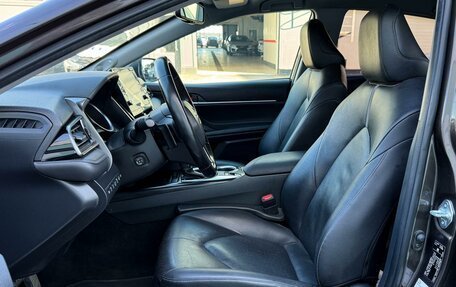 Toyota Camry, 2021 год, 3 099 000 рублей, 10 фотография