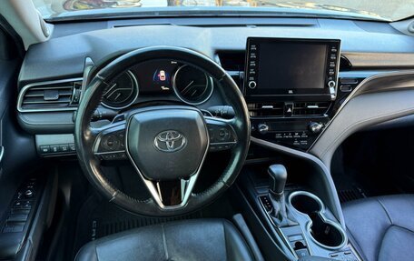 Toyota Camry, 2021 год, 3 099 000 рублей, 6 фотография