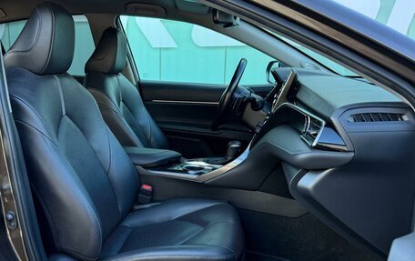 Toyota Camry, 2021 год, 3 099 000 рублей, 8 фотография