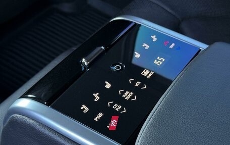 Toyota Camry, 2021 год, 3 099 000 рублей, 12 фотография