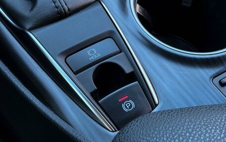 Toyota Camry, 2021 год, 3 099 000 рублей, 24 фотография