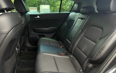 KIA Sportage IV рестайлинг, 2018 год, 2 107 000 рублей, 10 фотография