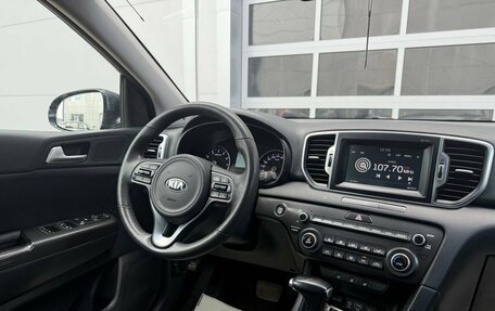 KIA Sportage IV рестайлинг, 2018 год, 2 107 000 рублей, 13 фотография
