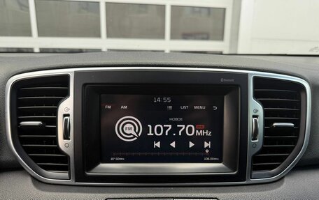 KIA Sportage IV рестайлинг, 2018 год, 2 107 000 рублей, 15 фотография