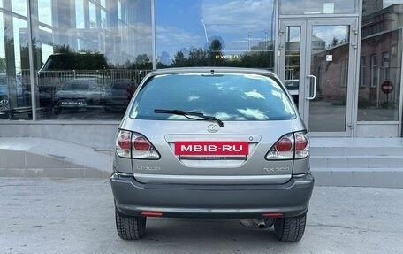 Lexus RX IV рестайлинг, 2001 год, 830 000 рублей, 7 фотография