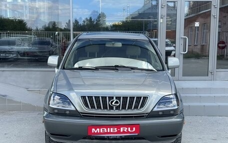 Lexus RX IV рестайлинг, 2001 год, 830 000 рублей, 2 фотография