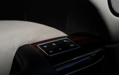 Land Rover Range Rover IV рестайлинг, 2014 год, 3 280 000 рублей, 24 фотография