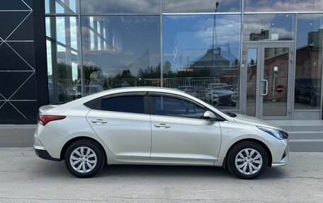 Hyundai Solaris II рестайлинг, 2020 год, 1 390 000 рублей, 4 фотография