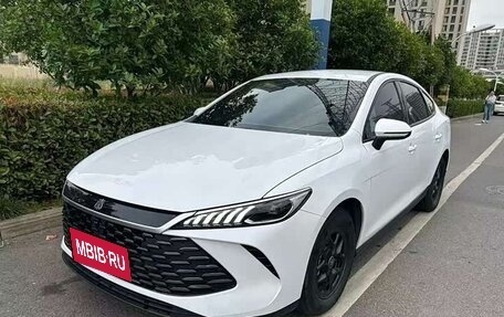 BYD Qin, 2025 год, 1 600 000 рублей, 1 фотография