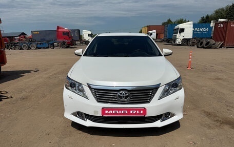 Toyota Camry, 2013 год, 1 160 000 рублей, 2 фотография