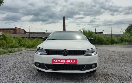 Volkswagen Jetta VI, 2012 год, 999 999 рублей, 1 фотография