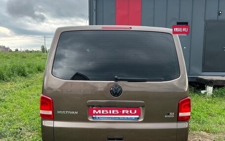 Volkswagen Multivan T5, 2012 год, 2 400 000 рублей, 8 фотография
