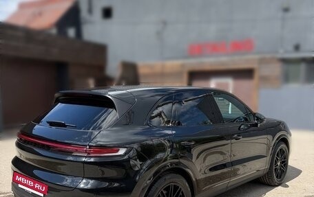 Porsche Cayenne III, 2023 год, 16 990 000 рублей, 3 фотография