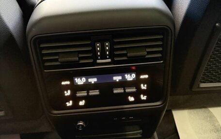 Porsche Cayenne III, 2023 год, 16 990 000 рублей, 13 фотография