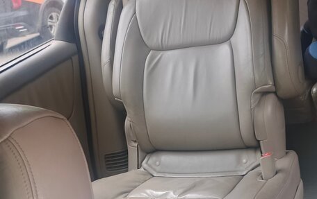 Toyota Sienna II рестайлинг, 2005 год, 1 150 000 рублей, 6 фотография