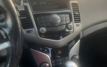 Chevrolet Cruze II, 2011 год, 600 000 рублей, 4 фотография