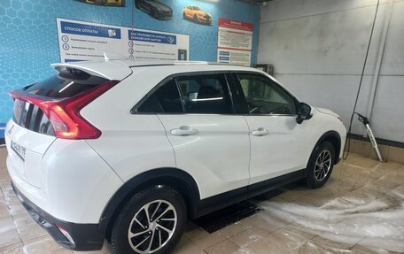 Mitsubishi Eclipse Cross, 2020 год, 1 750 000 рублей, 9 фотография
