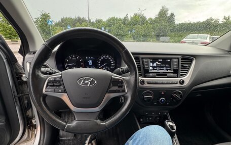 Hyundai Solaris II рестайлинг, 2018 год, 1 250 000 рублей, 8 фотография