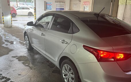 Hyundai Solaris II рестайлинг, 2018 год, 1 250 000 рублей, 5 фотография