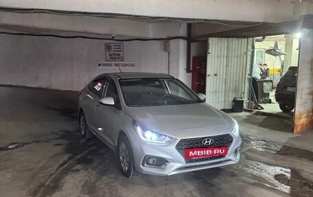 Hyundai Solaris II рестайлинг, 2018 год, 1 250 000 рублей, 17 фотография