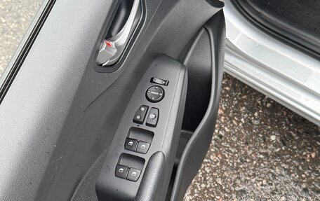 Hyundai Solaris II рестайлинг, 2018 год, 1 250 000 рублей, 12 фотография