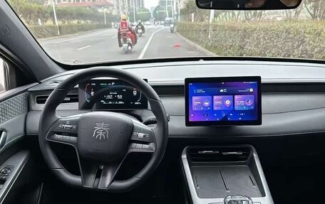 BYD Qin, 2025 год, 1 600 000 рублей, 7 фотография