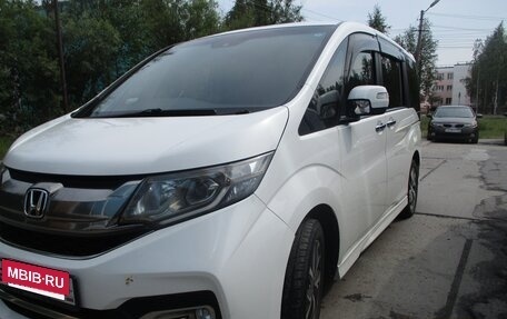 Honda Stepwgn IV, 2015 год, 1 795 000 рублей, 2 фотография