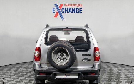 Chevrolet Niva I рестайлинг, 2011 год, 509 000 рублей, 6 фотография