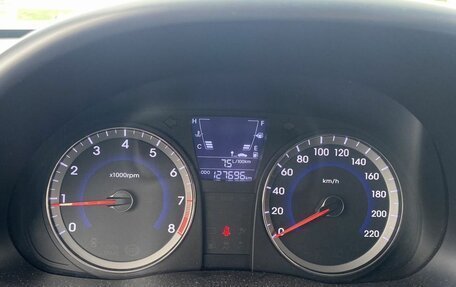 Hyundai Solaris II рестайлинг, 2012 год, 769 000 рублей, 7 фотография