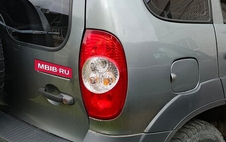 Chevrolet Niva I рестайлинг, 2013 год, 600 000 рублей, 3 фотография