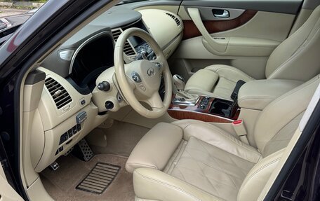 Infiniti FX II, 2012 год, 2 100 000 рублей, 3 фотография