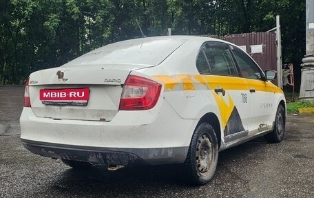Skoda Rapid I, 2016 год, 305 000 рублей, 7 фотография