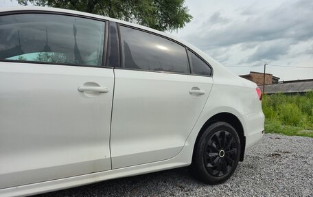 Volkswagen Jetta VI, 2012 год, 999 999 рублей, 4 фотография