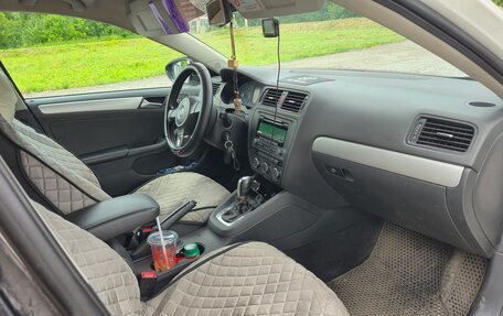 Volkswagen Jetta VI, 2012 год, 999 999 рублей, 12 фотография
