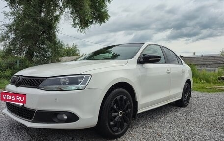 Volkswagen Jetta VI, 2012 год, 999 999 рублей, 2 фотография