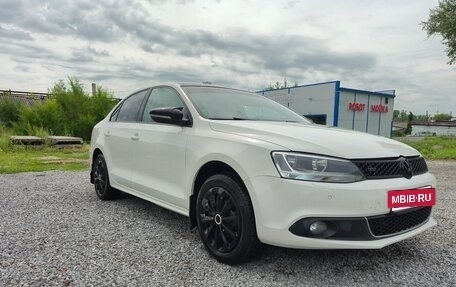 Volkswagen Jetta VI, 2012 год, 999 999 рублей, 9 фотография
