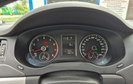 Volkswagen Jetta VI, 2012 год, 999 999 рублей, 14 фотография