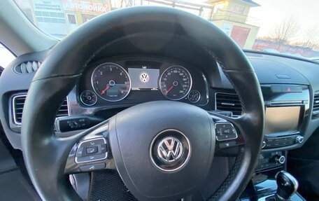 Volkswagen Touareg III, 2011 год, 1 650 000 рублей, 22 фотография