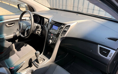 Hyundai i30 II рестайлинг, 2012 год, 920 000 рублей, 20 фотография